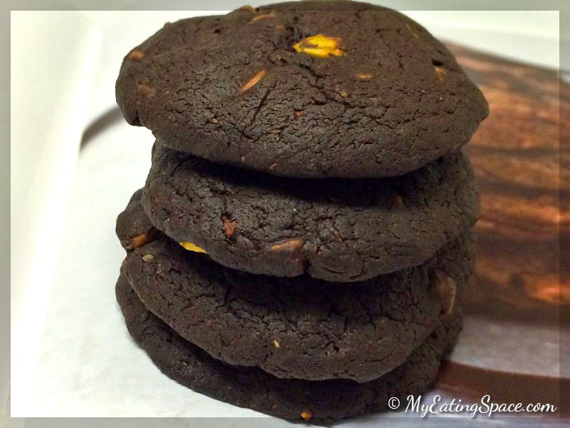 A flavour boosted orange dark chocolate cookie with spices and double hint of chocolate