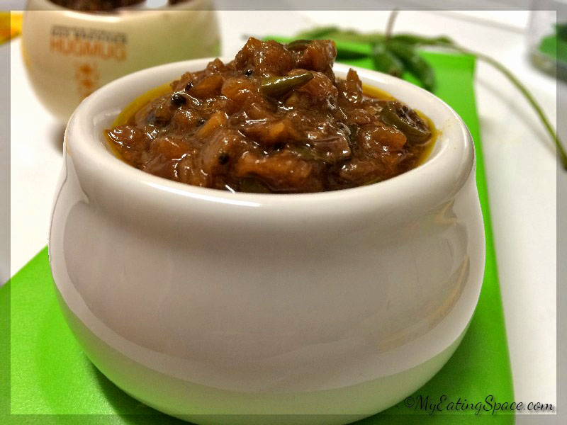 Onion curry is a spicy and healthy vegetarian side dish from Kerala. This is an easy dish to make and makes a comfort food when served with hot steaming rice.
