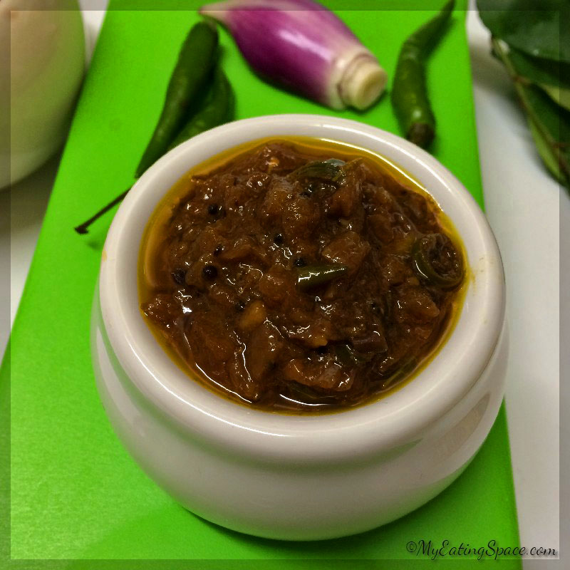 Onion curry is a spicy and healthy vegetarian side dish from Kerala. This is an easy dish to make and makes a comfort food when served with hot steaming rice.