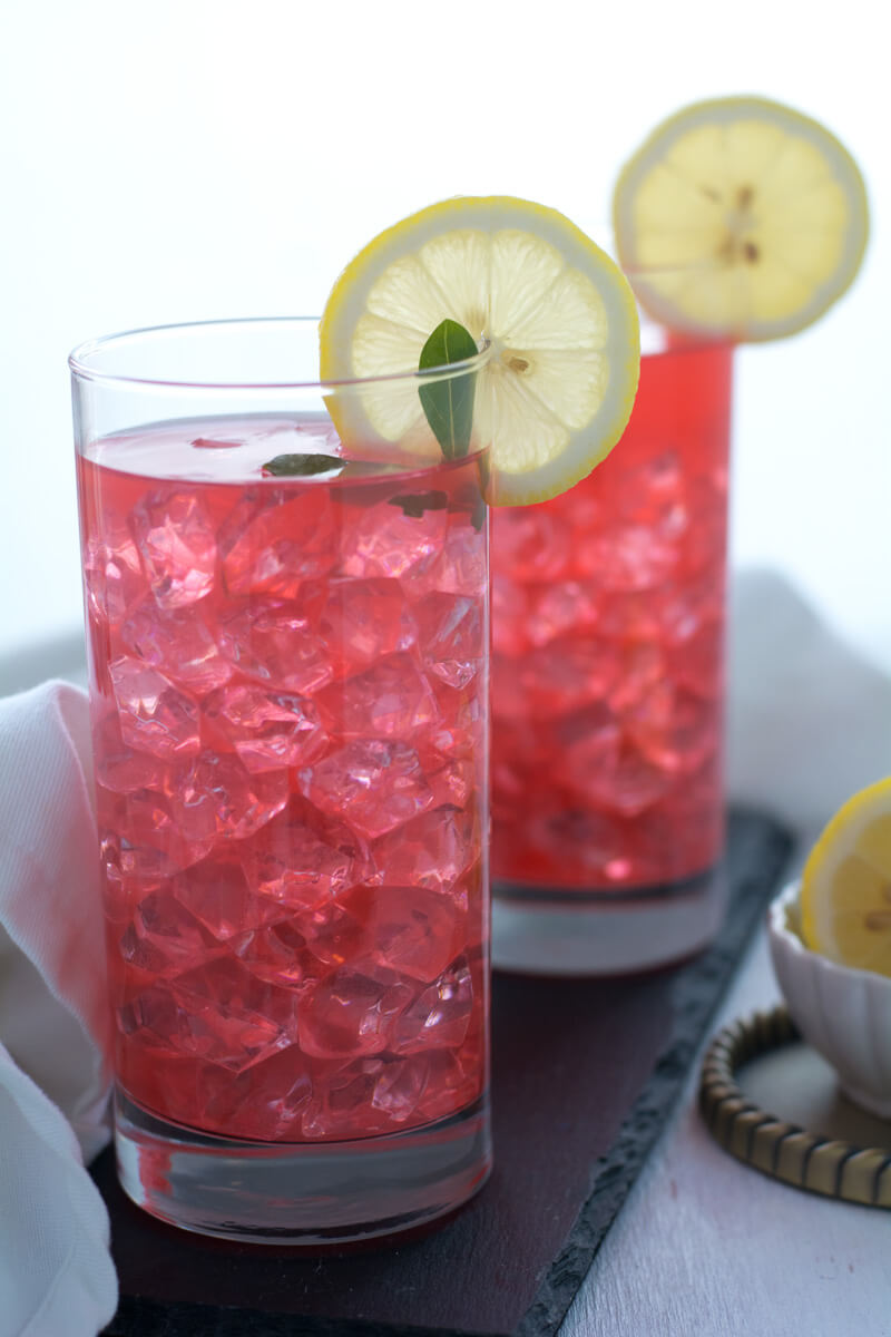 25 homemade summer drinks to keep you hydrated and healthy.