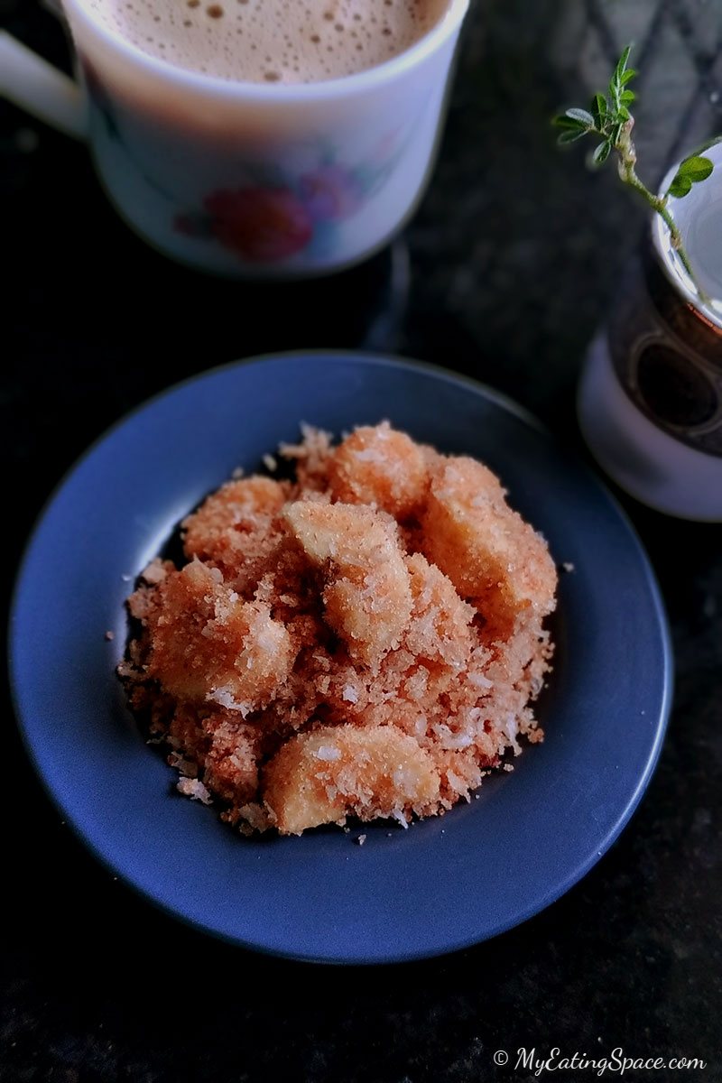 Thamukku is a traditional gluten-free snack from Kerala. This sweet snack can be served with or without banana.