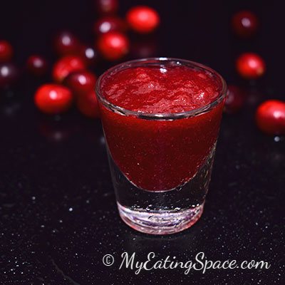 Classic Cranberry sauce made with orange juice. This cranberry relish will stay fresh for long that you can use them to make drinks and Thanksgiving dishes. More recipes at http://myeatingspace.com/