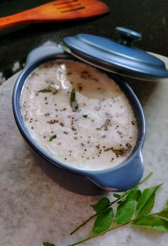 Coconut chutney is a chameleon in the culinary world, effortlessly adapting to various roles. It's the perfect partner for the delicate, pillowy idlis, the crispy folds of a dosa, or a steaming bowl of rice. 